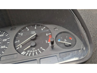 Přístrojová deska BMW 7 E38 2000 6906112