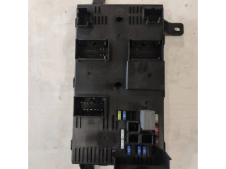   Pojistková skříňka 919584D060   KIA Carnival 2007