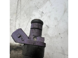 Vstřikovací lišta A0000787249 Mercedes-Benz C W203 pro benzínový motor 2.0 111.955