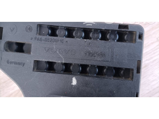 Блок предохранителей 9168986 Volvo S80
