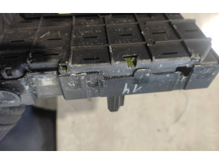 Блок предохранителей 9657608780   Citroen C8    