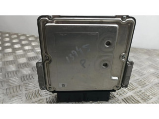 Блок управления двигателя P68328041AA, 0281033582   Jeep Compass