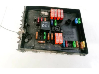 Блок предохранителей  1K0937125   Skoda Octavia Mk2 (1Z)    