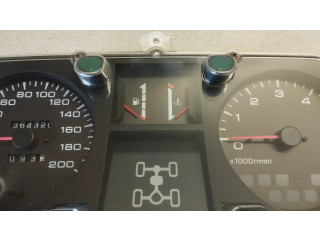 Přístrojová deska Mitsubishi Pajero 1997 MR233345, 526260