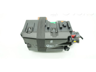 Блок предохранителей Peugeot 2008 I