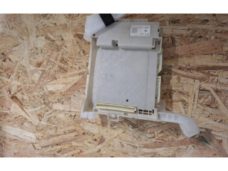 Pojistková skříňka Řídící jednotka BSM 8273076030 Lexus CT 200H 2017