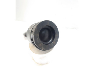  Поршень с шатуном  03L101t  Volkswagen PASSAT B7  