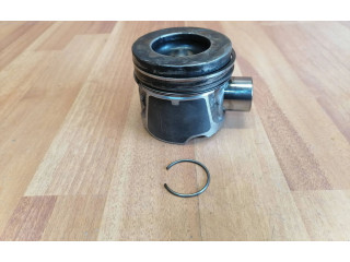  Поршень M9R 10653, 1295  Renault Trafic II (X83)  