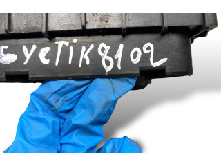 Блок предохранителей 1K0937118, 1104317029 Skoda Yeti (5L)