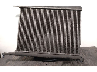 Интеркулер M613906 Mitsubishi Carisma