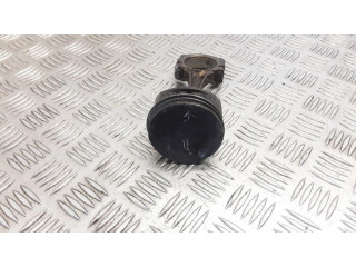 Píst    Nissan Micra  pro benzínový motor 1.2  