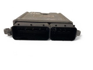 Блок управления двигателем Блок управления 30729826A, 0281012103   Volvo V70