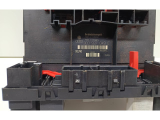 Блок комфорта 3C0937049E, 28022870   Skoda Octavia Mk2 (1Z)   