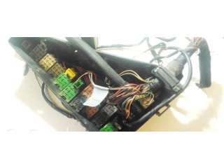 Pojistková skříňka 90492168, 1928401304 Opel Omega B1 1997