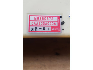 Блок управления климат-контролем CAA502A040A, MR360372 Mitsubishi Galant