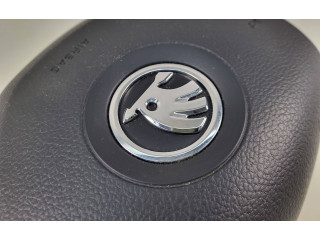 Подушка безопасности водителя 5E0880201   Skoda Octavia Mk3 (5E)