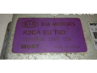 Блок управления двигателем Блок управления M261206425   KIA Carens II