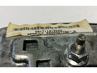 Подушка безопасности водителя 8200057780   Renault Clio II