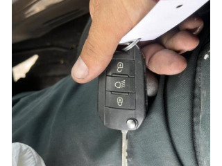 Спидометр (приборный щиток) Peugeot 2008 I