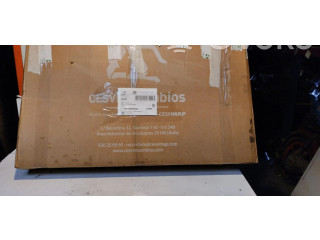 Интеркулер  52079499AC   Jeep Grand Cherokee (WJ) 