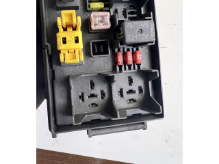 Блок предохранителей 04692087AB, L0023294AB   Jeep Grand Cherokee (WK)    