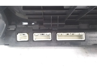 Přístrojová deska Toyota Prius (XW30) 2012 769363290