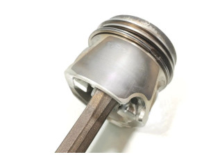  Поршень с шатуном    Volkswagen Passat Alltrack  