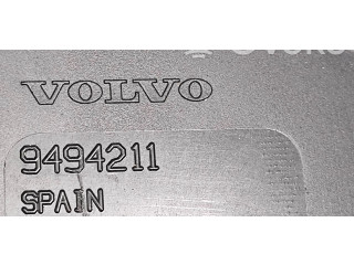 Блок предохранителей  9494210, 9404211   Volvo V70    