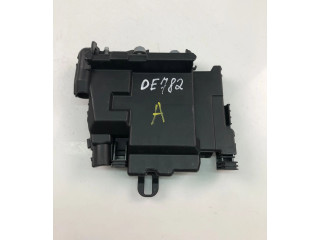 Pojistková skříňka 30659092 Volvo XC70 2016