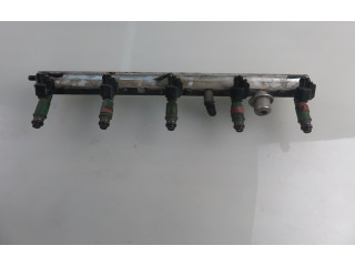 Топливная рампа 9202710, 9470229 Volvo S60 для двигателя B 5244 S2