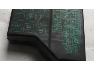 Крышка блока предохранителей 8637A171 Mitsubishi Carisma