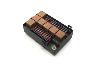 Блок предохранителей LJD2822AA Jaguar XK8 - XKR