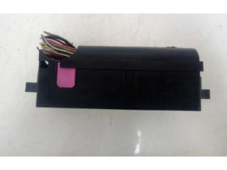   Pojistková skříňka    Seat Ibiza IV (6J,6P) 2010