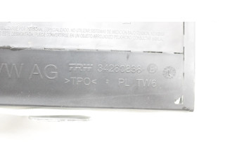 Подушка безопасности для колен 5E8880841D Skoda Octavia Mk4