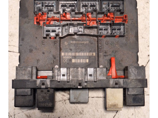 Блок предохранителей 1K0937049AA, H37S0501   Volkswagen Caddy    