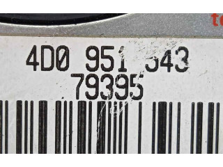 Подушка безопасности водителя 4D0951543 Audi Coupe
