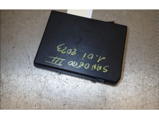 Блок предохранителей 284B29732R Dacia Sandero III