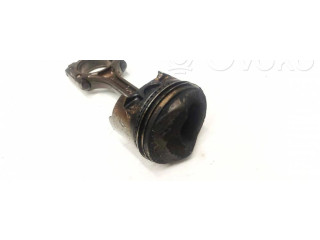 Поршень с шатуном Mitsubishi Carisma для бензинового двигателя 1.8