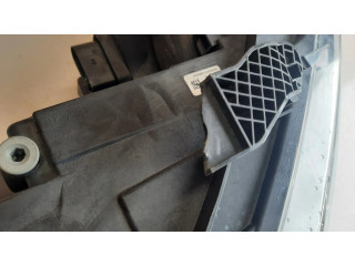 Передняя фара  