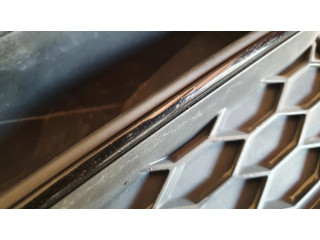 Нижняя решётка (из трех частей) Audi A3 S3 8V 2013-2019 года 8V3807681      