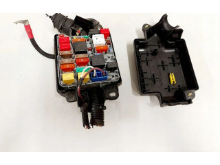 Блок предохранителей  51890355   Fiat 500L    