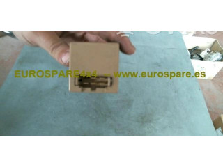 Блок предохранителей MD369969 Mitsubishi Montero