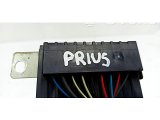 Блок предохранителей  5525YA1, PA66EP   Toyota Prius (XW20)    