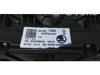 Панель приборов 6V0920740E   Skoda Fabia Mk3 (NJ)       