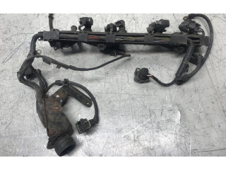 Топливная рампа 032133319   Volkswagen Golf III  