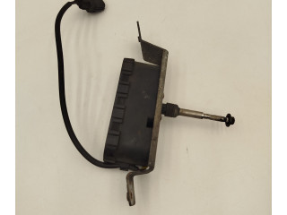 Моторчик стеклоочистителя 8620959, 0390206219    Volvo V70