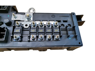 Блок предохранителей 8637841, 518717004 Volvo S60