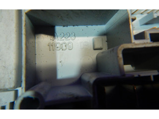 Блок предохранителей 51739423, 51739423 Fiat Idea