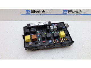 Pojistková skříňka 13206747, 13206747 Opel Zafira B 2006