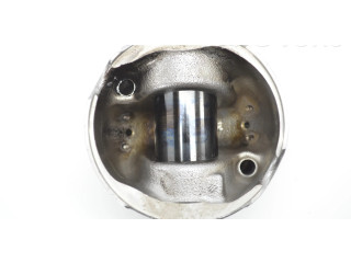 Píst 11258519401 BMW 3 F30 F35 F31 pro naftový motor 2.0 B47D20A
